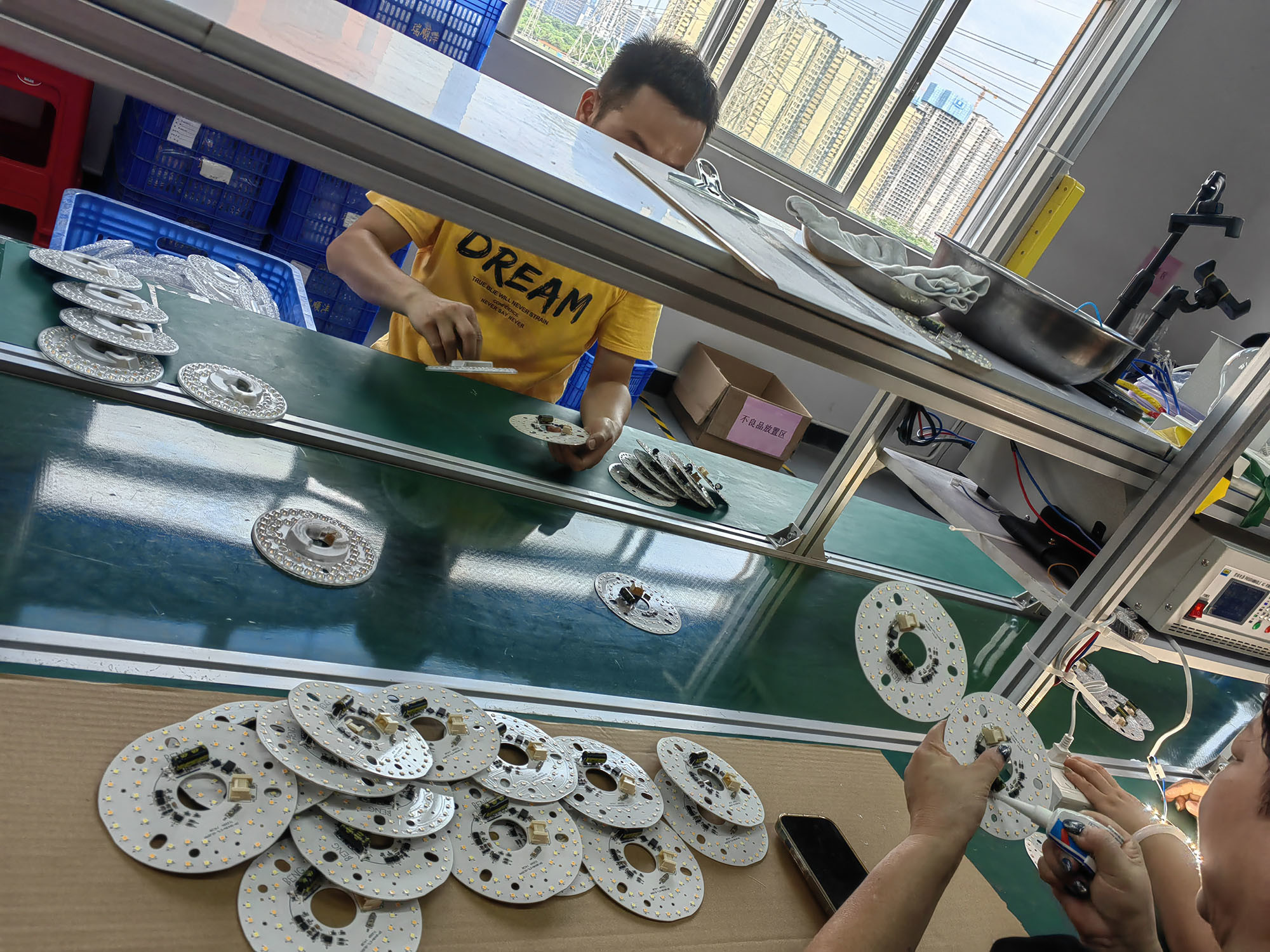 चीन Foshan Zheng Deng Peng Lighting Co.,ltd कंपनी प्रोफाइल